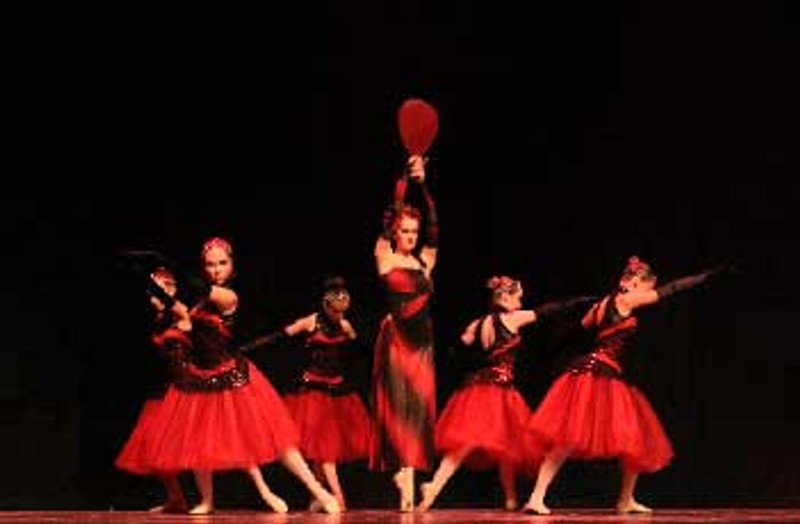 Учні Farber Ballet на заняттях і виступах, Брайтон-Біч, Бруклін